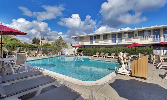 Santa Rosa Hotel | Park Inn by Radisson, Santa Rosa South