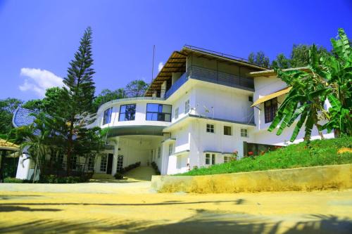 Stuart Hill Casa | Mothers Bounty by Lazo , Coorg