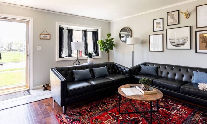 Warren Apartamento | Motown Chic + Movie Lounge >15 min to Detroit