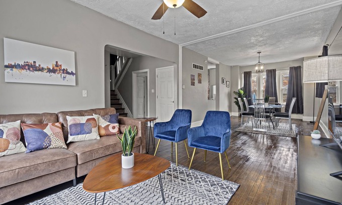 New Center Detroit Casa | Motown Hangout Near Motown Museum, Henry Ford Hospital, Fisher Theater