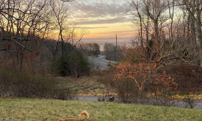 Blacksburg Casa | Mount Mission Getaway w/ view of VT Campus