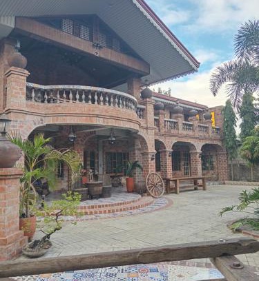 Capas Hotel | Mount Pinatubo Base Camp at Balai Hermogina