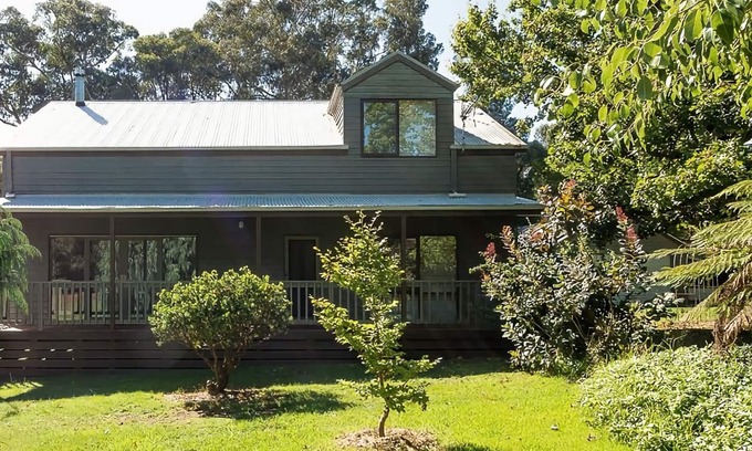 Marysville Casa | MOUNTAIN ASH LODGE set amongst the trees