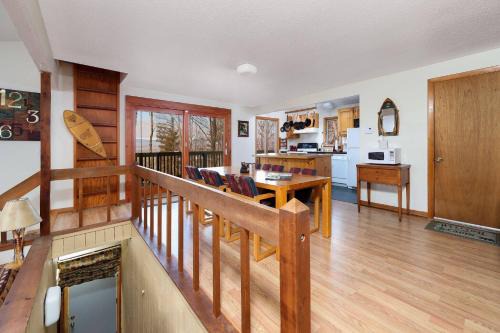 Campton Chalet De Esquí | Mountain cabin with views, privacy, and more.