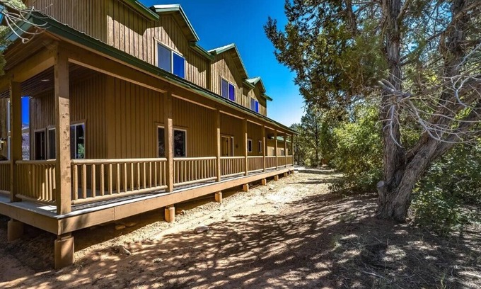 Zion National Park East Entrance Cabina | Mountain Cabin 7 Miles from Zion National Park