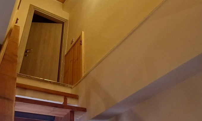 Viggiano Chalet De Esquí | Mountain cabin at the foot of the big mountain in the village of Viggiano