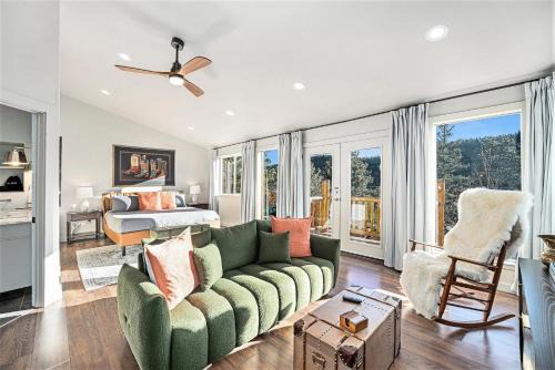 Bailey Casa | Mountain Cabin W Balcony Views & Hot Tub
