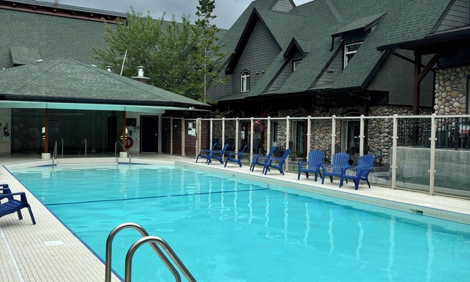 Canmore Chalet De Esquí | Mountain Chalet in Canmore/Banff with huge Pool