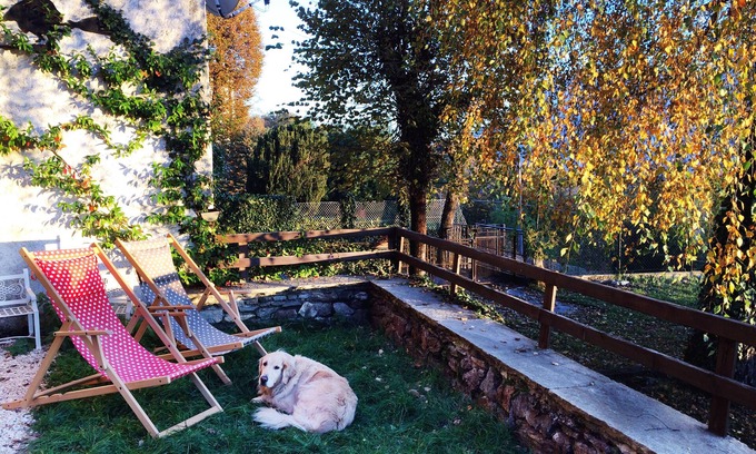 Sanico Chalet De Esquí | Mountain cottage overlooking Lake Como in the old village