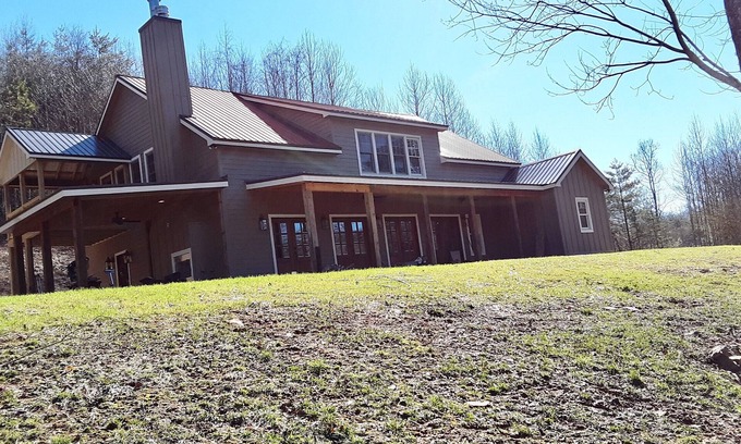 Pisgah Forest Casa | Granja de montaña, ubicación conveniente y granja familiar