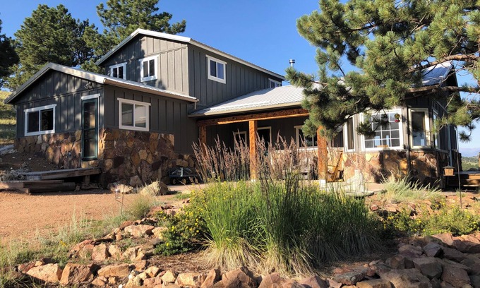 Westcliffe Casa | Casa de montaña con vistas al valle de Bear Basin y la cordillera Sangre de Cristo.