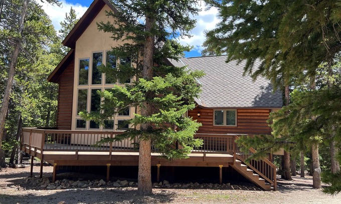 Valley of the Sun Casa | Mountain House-Work and Play-23 miles to Breck-Pet Friendly!