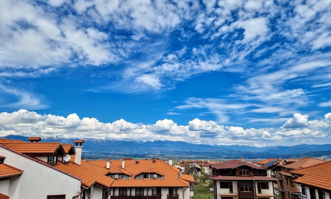 Shiligarnika Apartamento | Dos balcones con vista a la montaña - Wi-Fi de 300 mbps