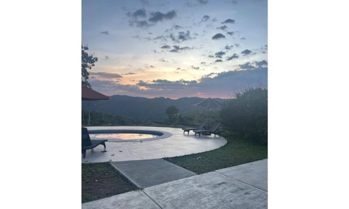 Carara Casa | Mountain Paradise with 9 Waterfalls & guest house