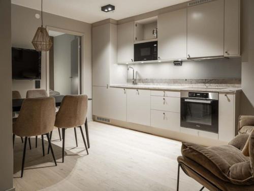 Are Apartamento | Mountain Retreat for 4 in Are Ski-In Ski-Out Apt- No Windows