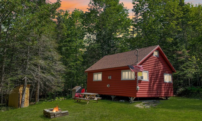 Greenville Cabina | Mountain Therapy (Access to Moosehead Lake!)