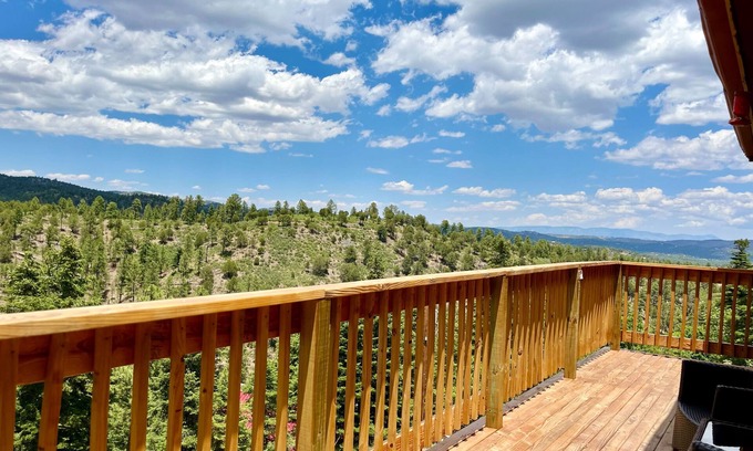 Ruidoso Cabina | Mountain Top | 3BR Cabin w/ Hot Tub + Nature