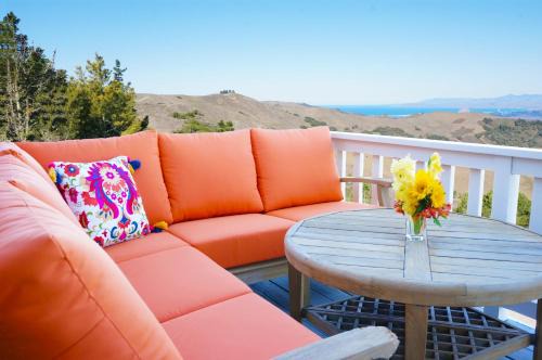 San Luis Obispo Casa | Mountain Top Getaway, BEST VIEW IN SLO! - Whole House