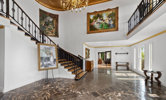 Fletcher Casa | Mountain Top Mansion with PANORAMIC VIEWS and plenty of room for all your guests