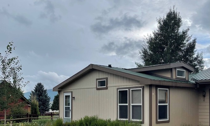 Eagle Nest Casa | Mountain Valley View