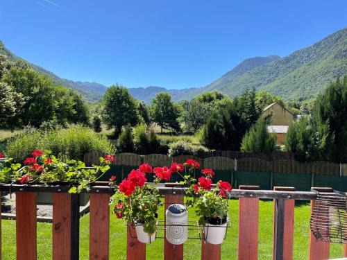 Saint-Beat Apartamento | Mountain view 2-bedroom Pyrenees apartment