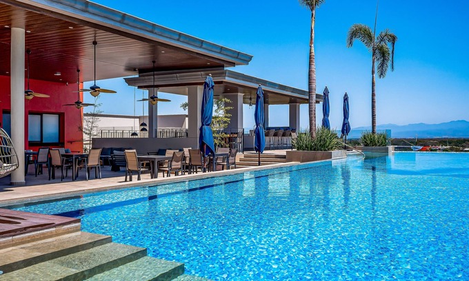 Nuevo Vallarta Apartamento | Mountain-view apartment near beach with balcony, rooftop pool, gym, & Ping-Pong