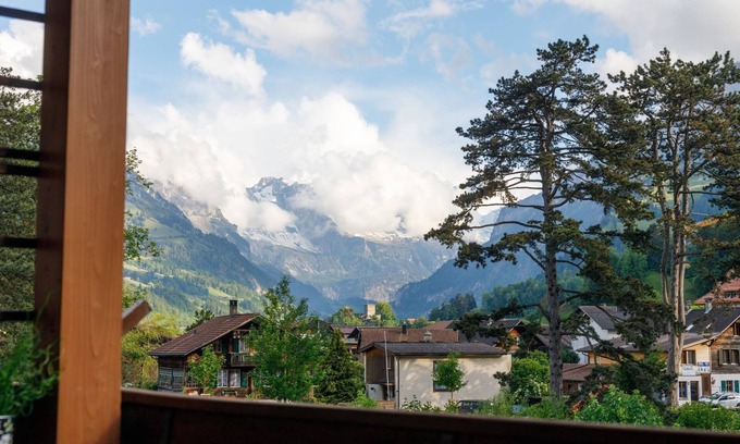 Frutigen Apartamento | Mountain View by Interhome
