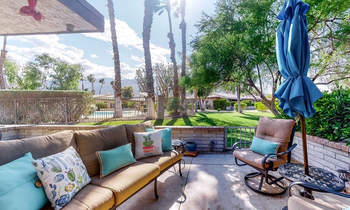 Sunrise Vista Chino Apartamento | Mountain-view condo in lovely gated community with pools, hot tubs, and tennis