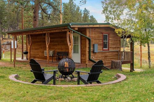 Custer Casa | Mountain View Gem BHBungalows #2
