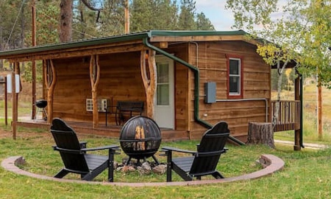 Custer Cabina | Mountain View Gem: Firepit + Sauna + Enjoy Wildlife