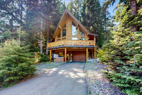 Hyak Casa | Mountain View Getaway