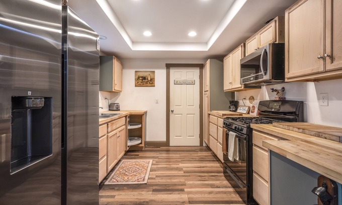 Lompoc Casa | Mountain View home in Lompoc