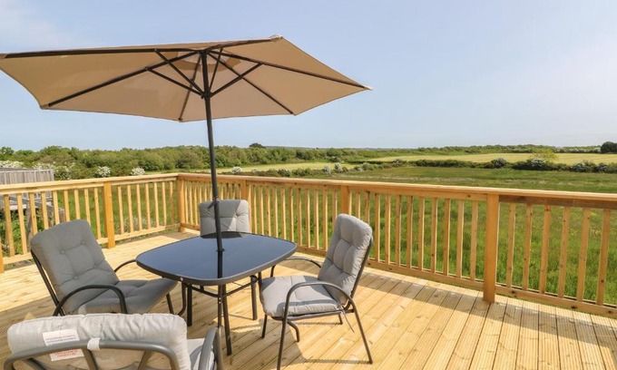 Caergeiliog Casa | Mountain View Lodge 2