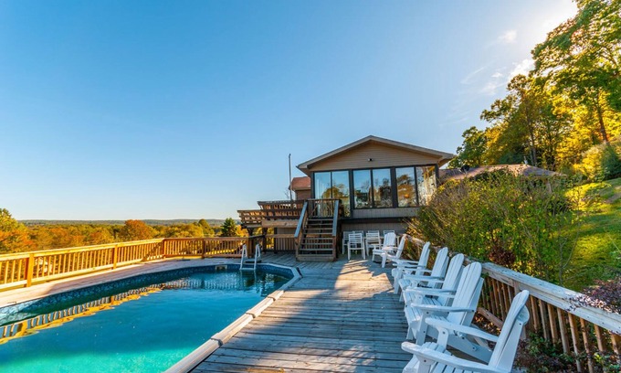 Farmington Cabina | ENORME casa de 9 dormitorios con increíbles vistas panorámicas a la montaña, piscina y jacuzzi!