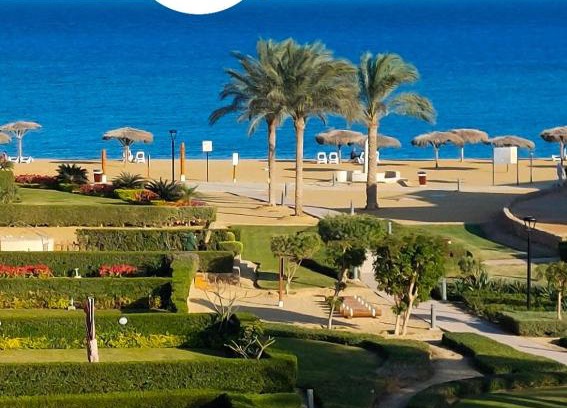 Zafarana Chalet De Esquí | Mountain View Sokhna 2, Sea & Pool View, 3bedrooms, Penthouse with Roof- Families ONLY
