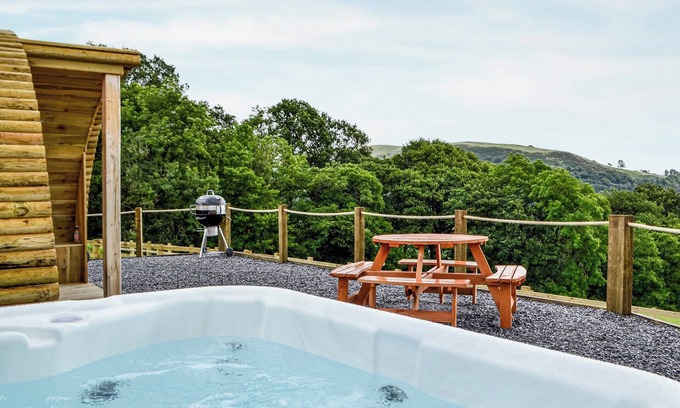 Llandovery Cabaña | Mountain View - UK34179