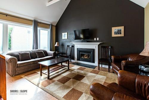 Collingwood Casa | Mountain View Villas One Bed Loft Suite