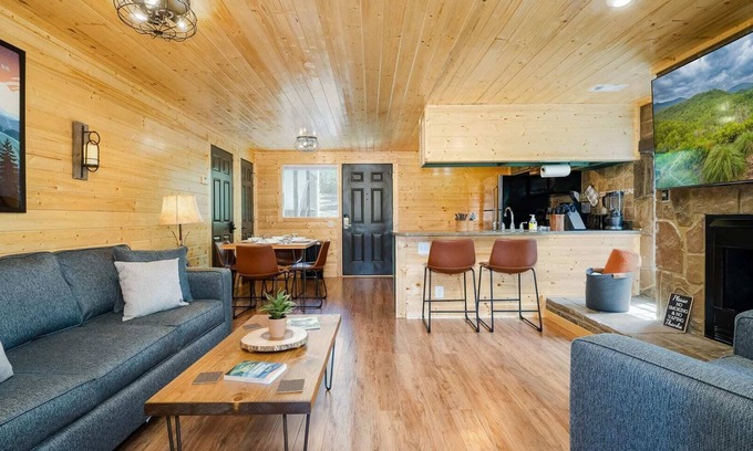 Caton Apartamento | Mountain Views at Dolly's Castle Unit 5
