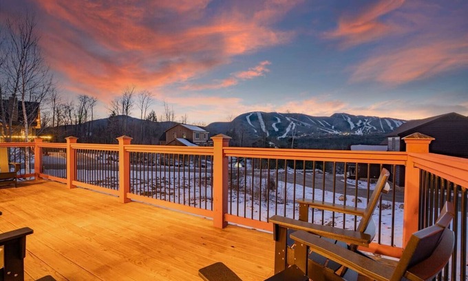 Sunday River Area Cabina | Mountain Views*Sunday River 1.5 mi*Hot Tub