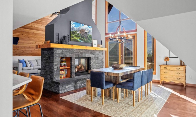 Canmore Apartamento | Mountain Vista Luxury Penthouse