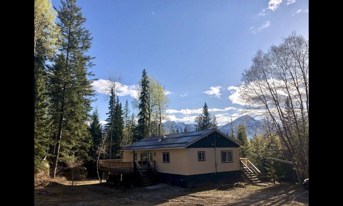 Golden Casa | Mountain Vista private acreage cabin