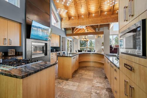 Incline Village Casa | Mountain Zen Tahoe Luxury Property Incline Village Lakeview