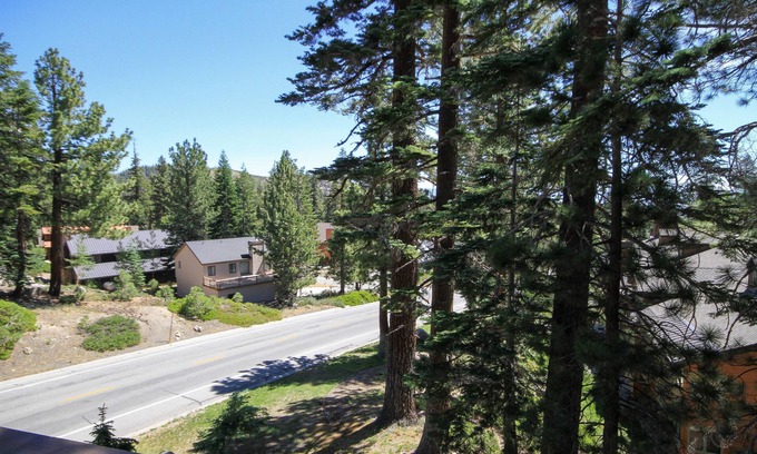 Mammoth Lakes Condominio | Mountainback #85, Loft, Den