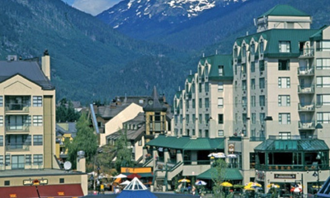 Whistler Creekside Complejo | ¡Montañas, glaciares, bosques, ríos y mucho más!
