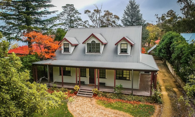 Wentworth Falls Cabaña | DenFenella Luxury Lodge
