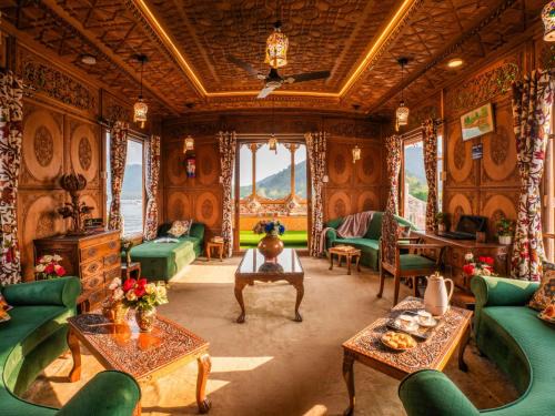 Dal Lake Alquiler De Eote | Moustache Houseboat Srinagar