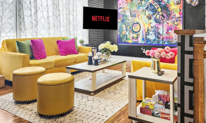 South Bruce Peninsula Casa | Movie Themed House with mini-Arcade & Hot Tub