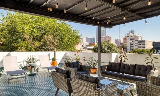 Zona Rosa Apartamento | Mr. W| Best Location 2BR apt