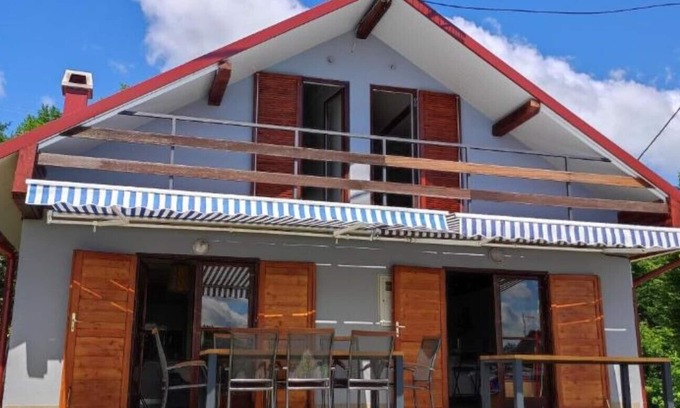 Generalski Stol Casa | Mrežnica - Zelena Oaza - Ganzes Ferienhaus mit Mehr als 100 qm