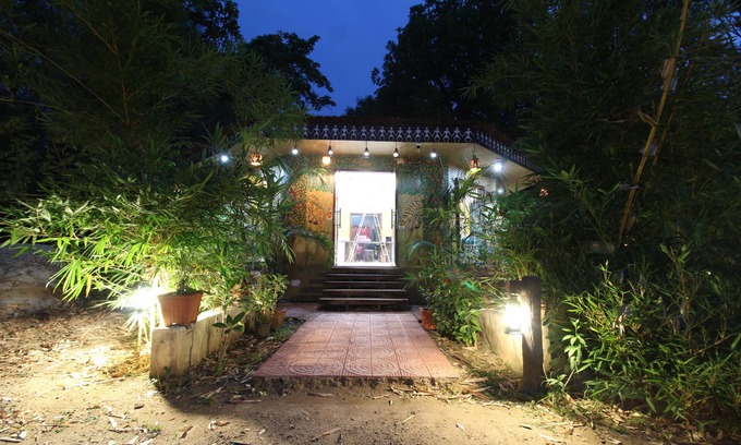 Khatia Complejo | Mridu Kishore Resort